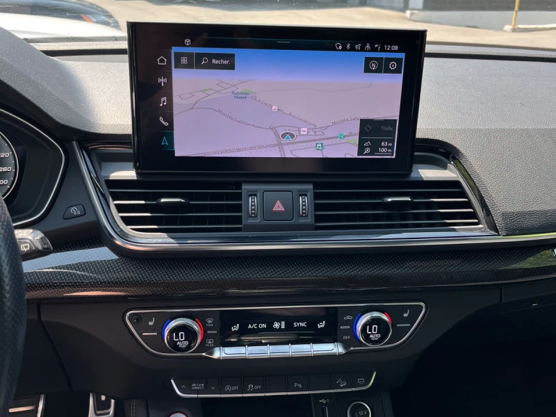 Audi SQ5 360КАМЕРА* ПОДГРЕВ* КЕЙЛЕС* LANE* ASSIST* , снимка 9 - Автомобили и джипове - 53181102