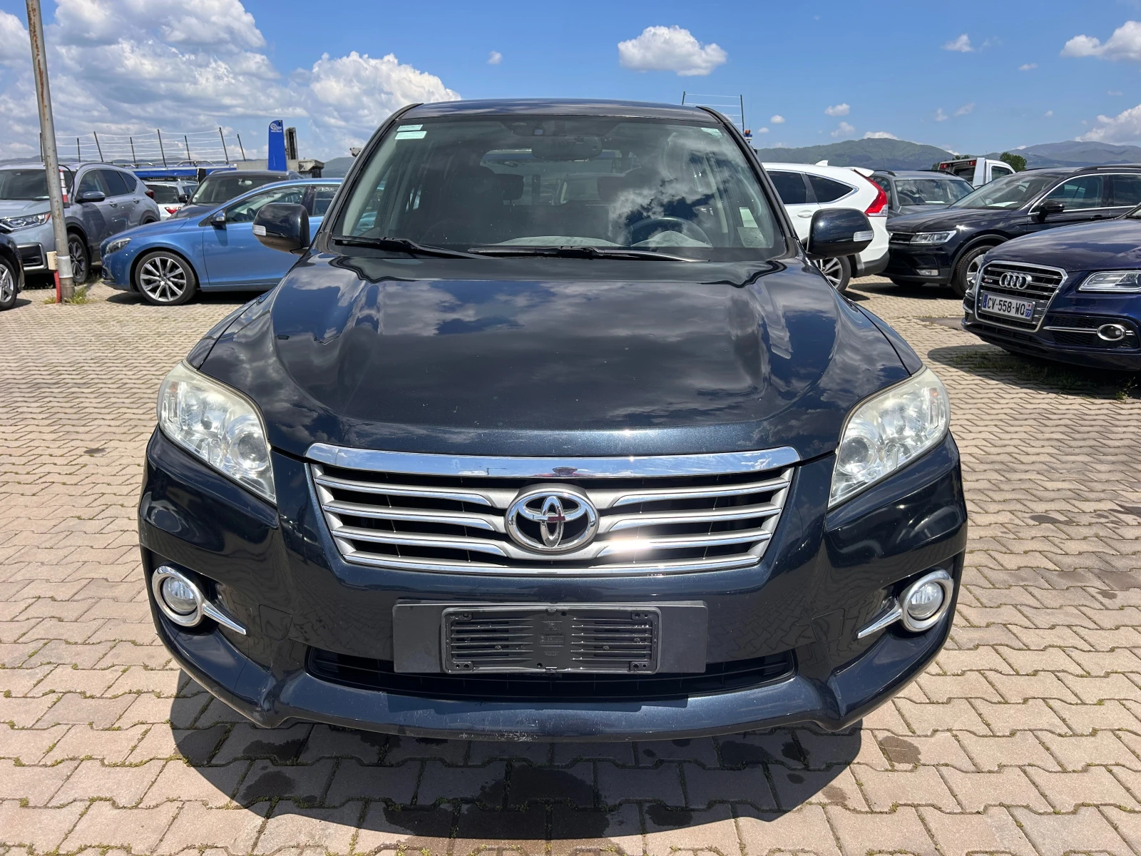 Toyota Rav4 2.2D AVTOMAT/NAVI/KOJA/KAMERA EURO 5 - изображение 3