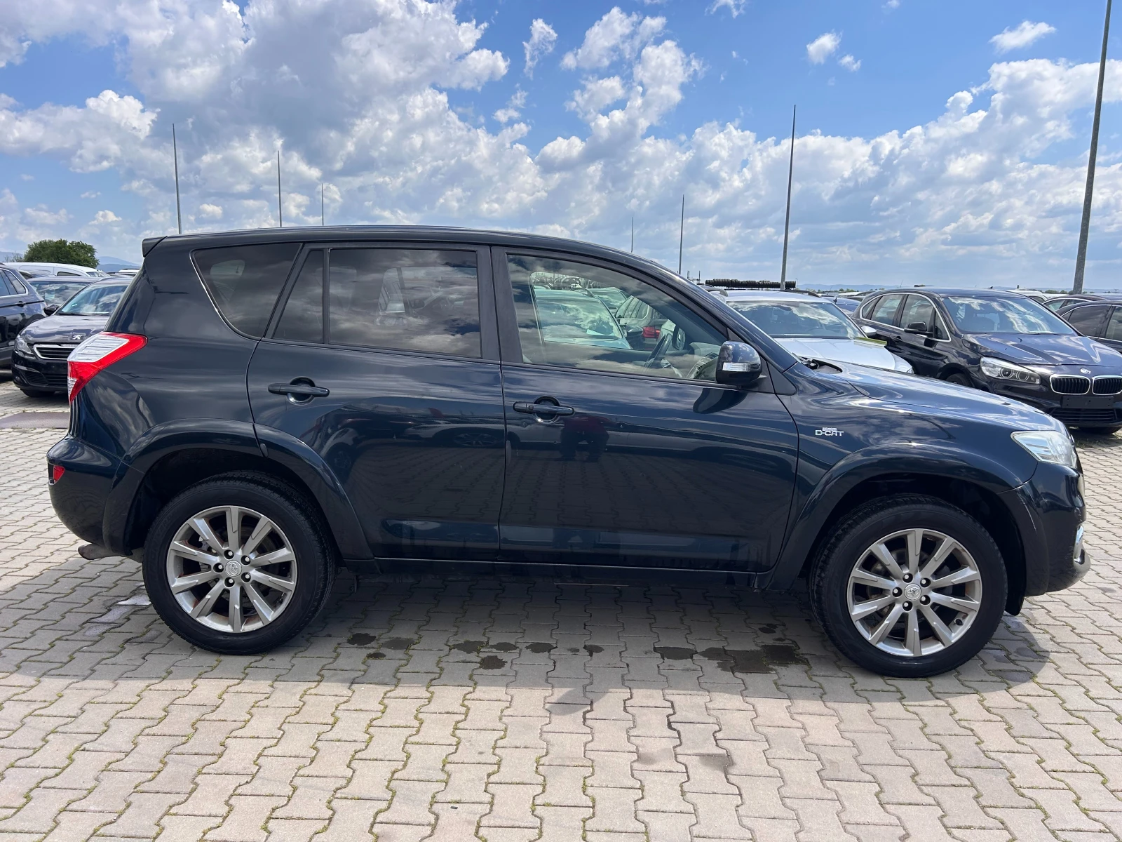 Toyota Rav4 2.2D AVTOMAT/NAVI/KOJA/KAMERA EURO 5 - изображение 5