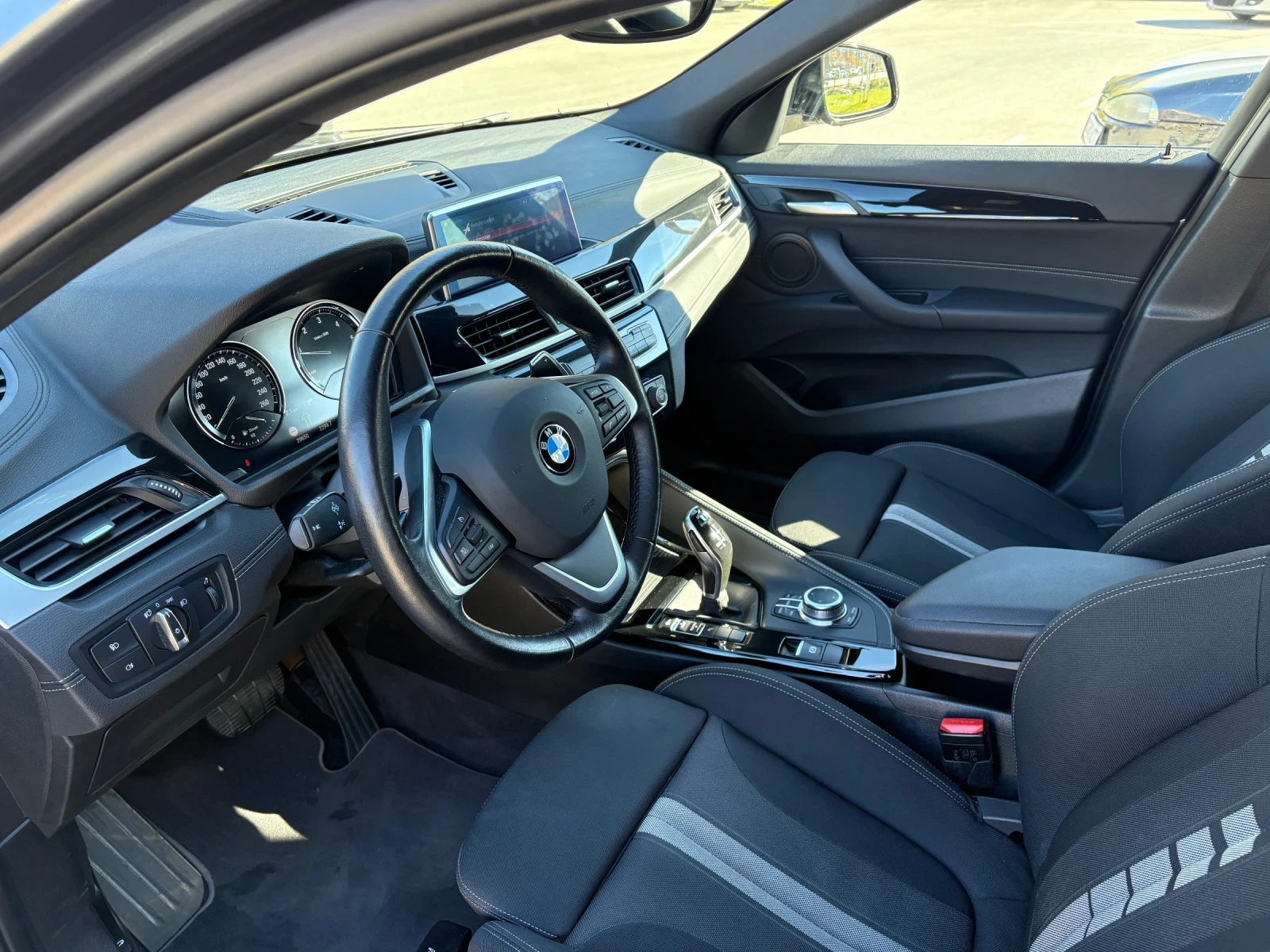 BMW X2 SDRIVE 1.8D - изображение 8