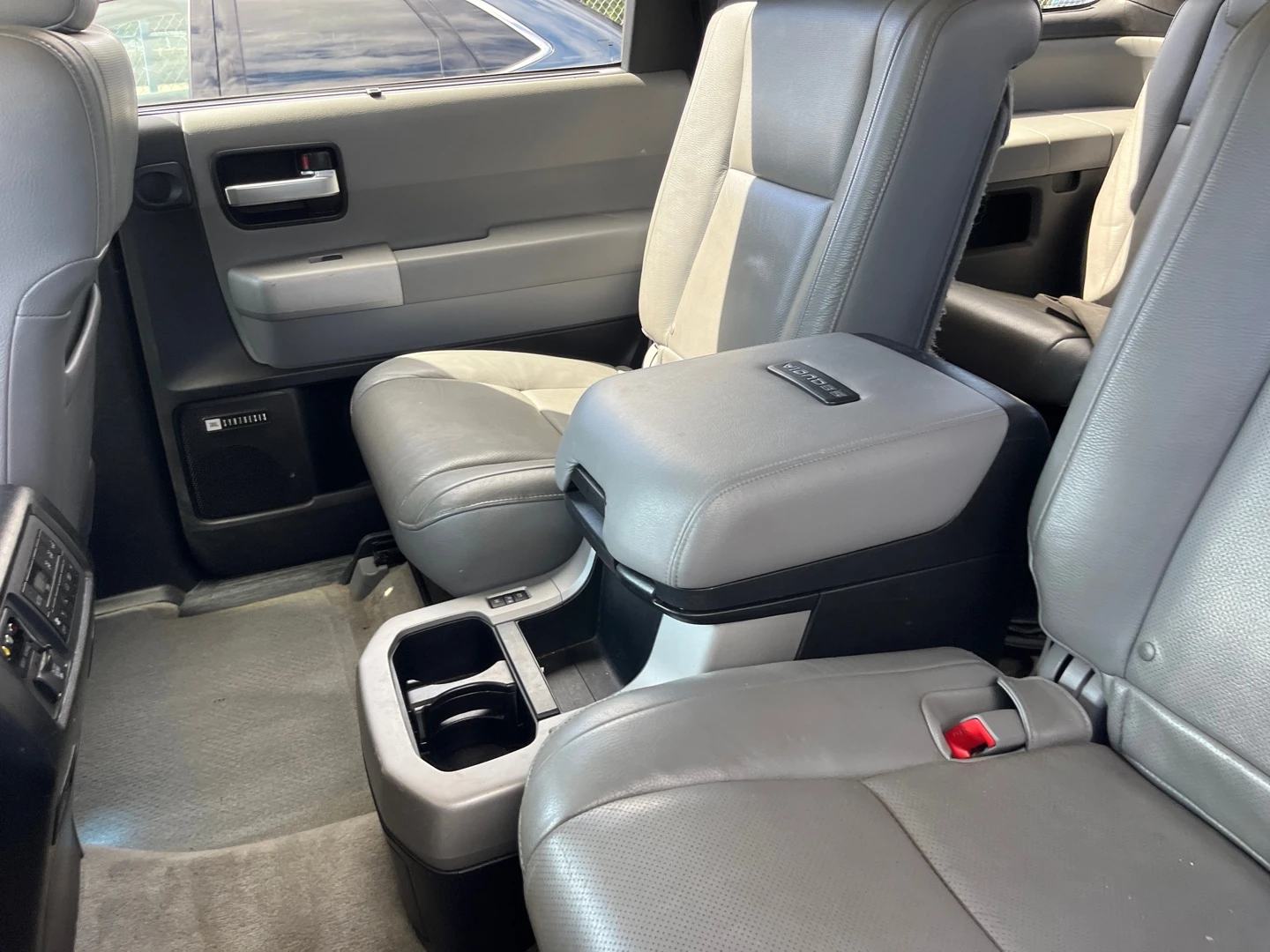 Toyota Sequoia PLATINUM* 5.7 V8* JBL | Mobile.bg   11