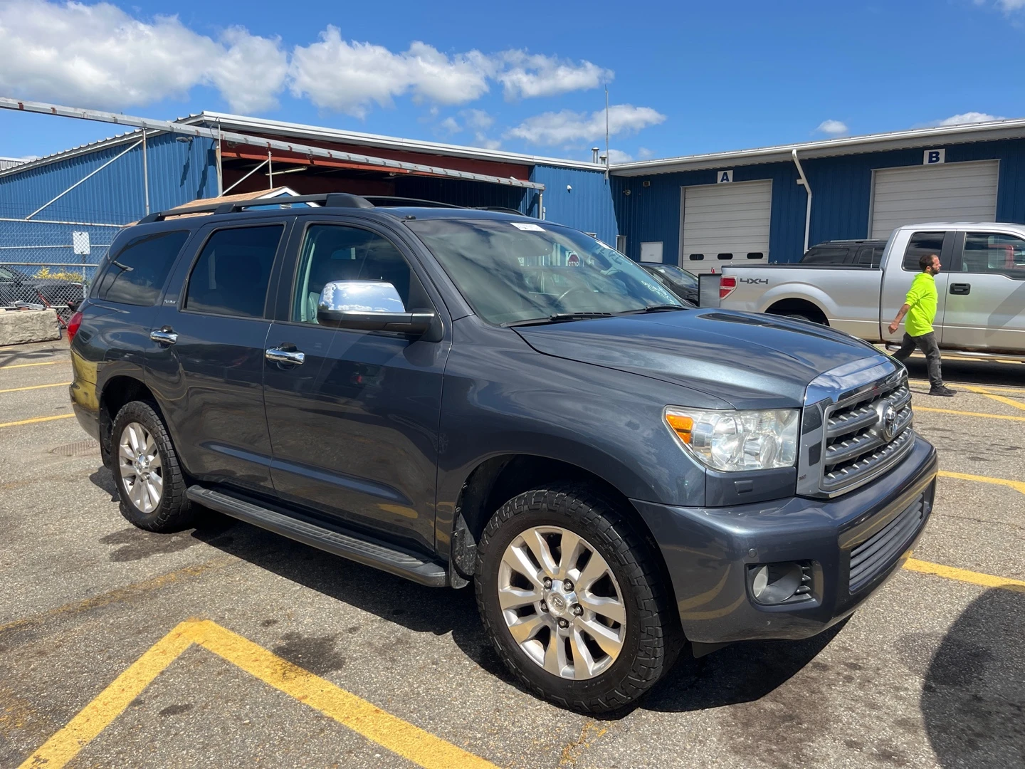Toyota Sequoia PLATINUM* 5.7 V8* JBL - изображение 3