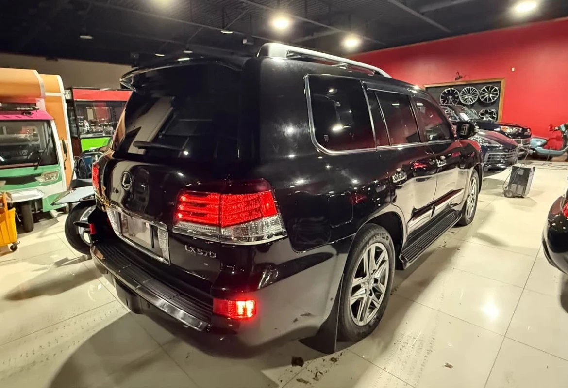 Lexus LX ЧИСТА ИСТОРИЯ * * CARFAX * * АВТО КРЕДИТ * *  - изображение 5