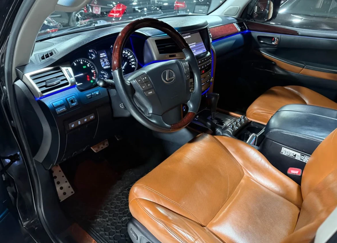 Lexus LX ЧИСТА ИСТОРИЯ * * CARFAX * * АВТО КРЕДИТ * *  - изображение 6