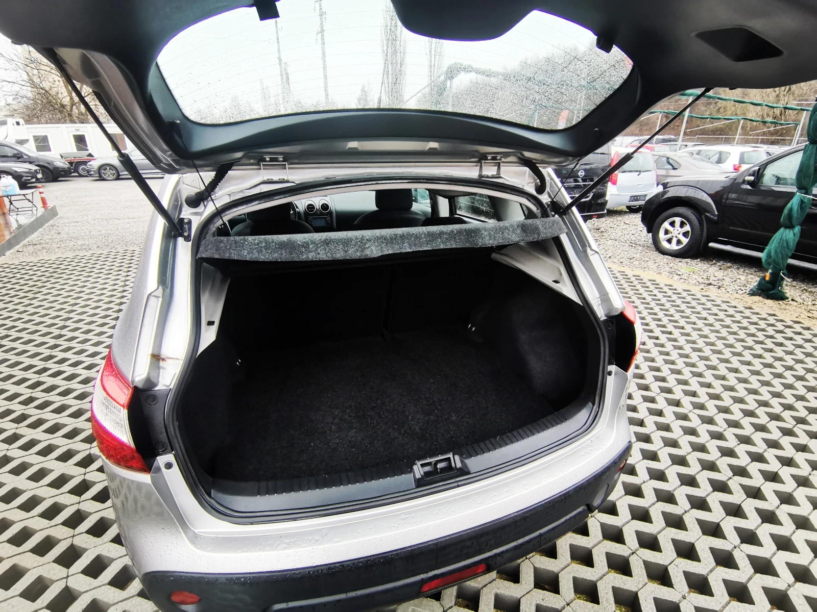 Nissan Qashqai 1.6i * Facelift* * Отличен *  - изображение 10