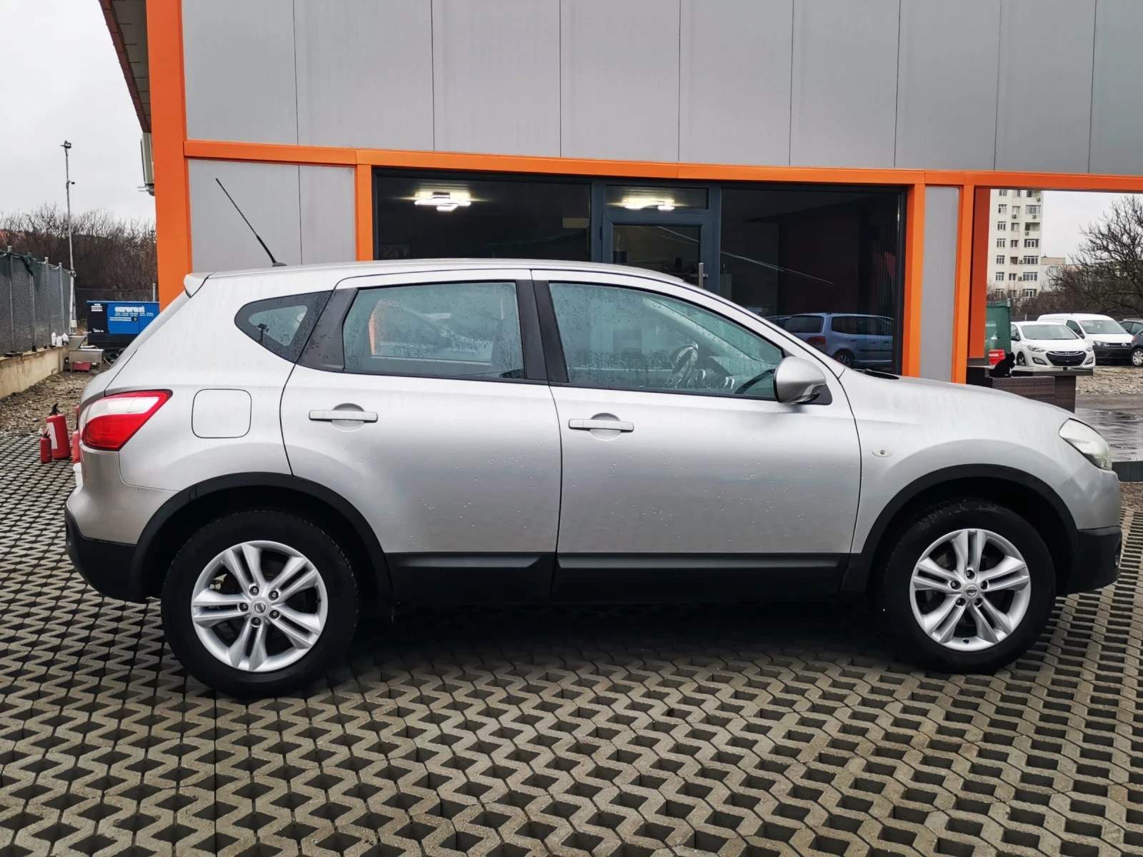 Nissan Qashqai 1.6i * Facelift* * Отличен *  - изображение 6