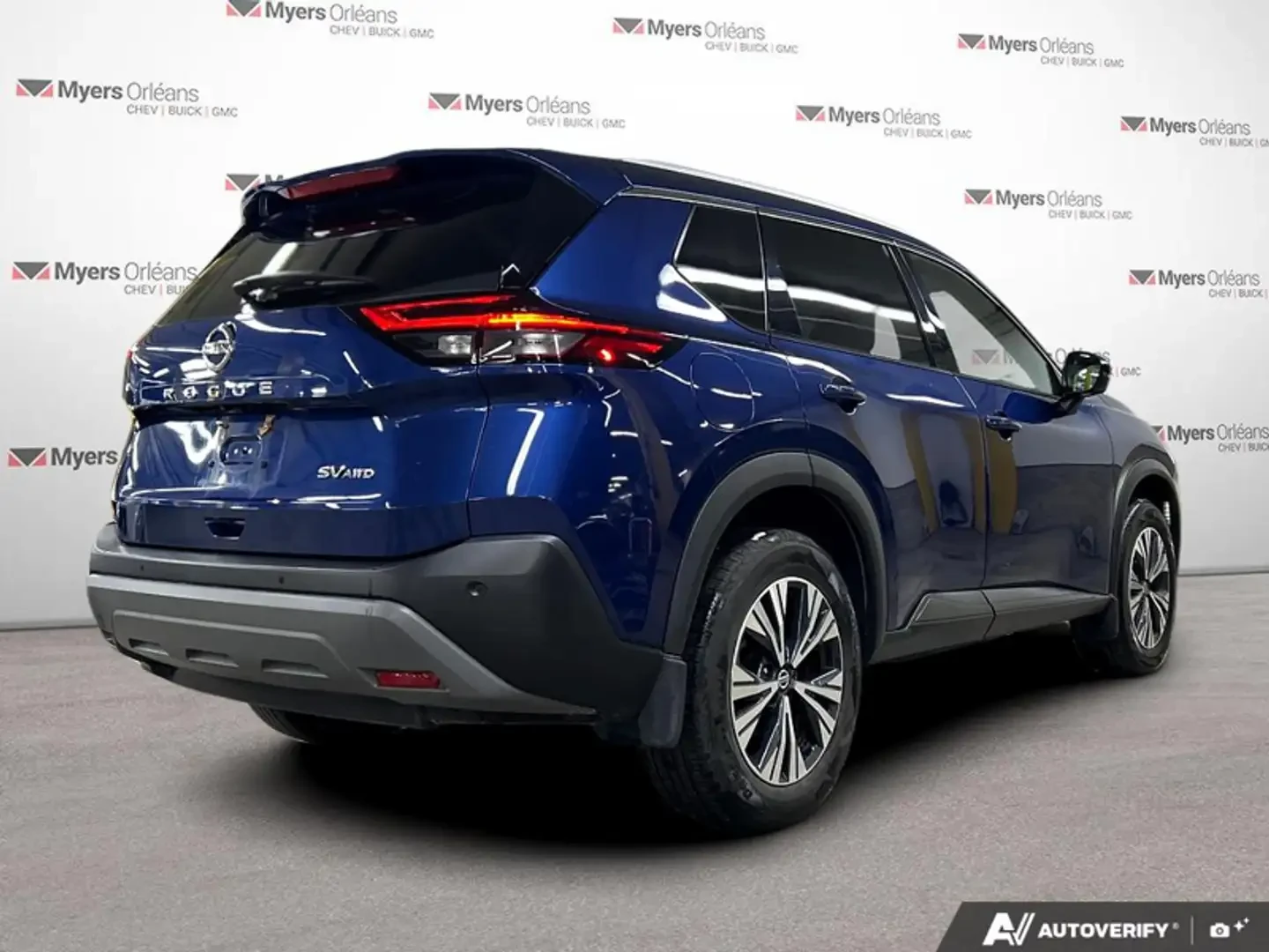 Nissan Rogue ПОДГРЕВ* PANO* М.точка* CARPLAY* , снимка 5 - Автомобили и джипове - 54371765