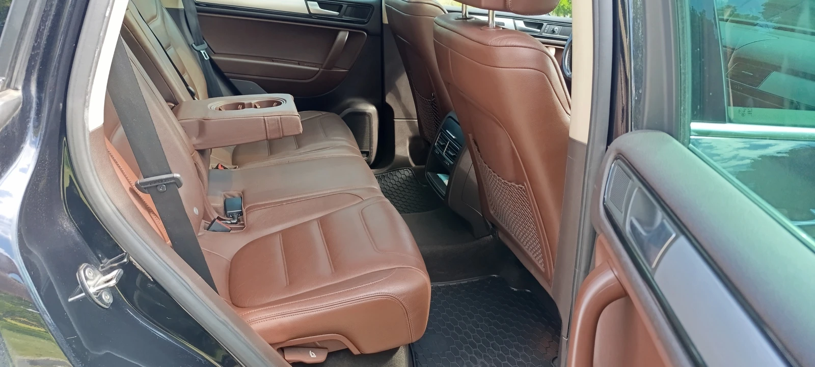 VW Touareg 3, 0 TDI 4x4, снимка 12 - Автомобили и джипове - 54568629
