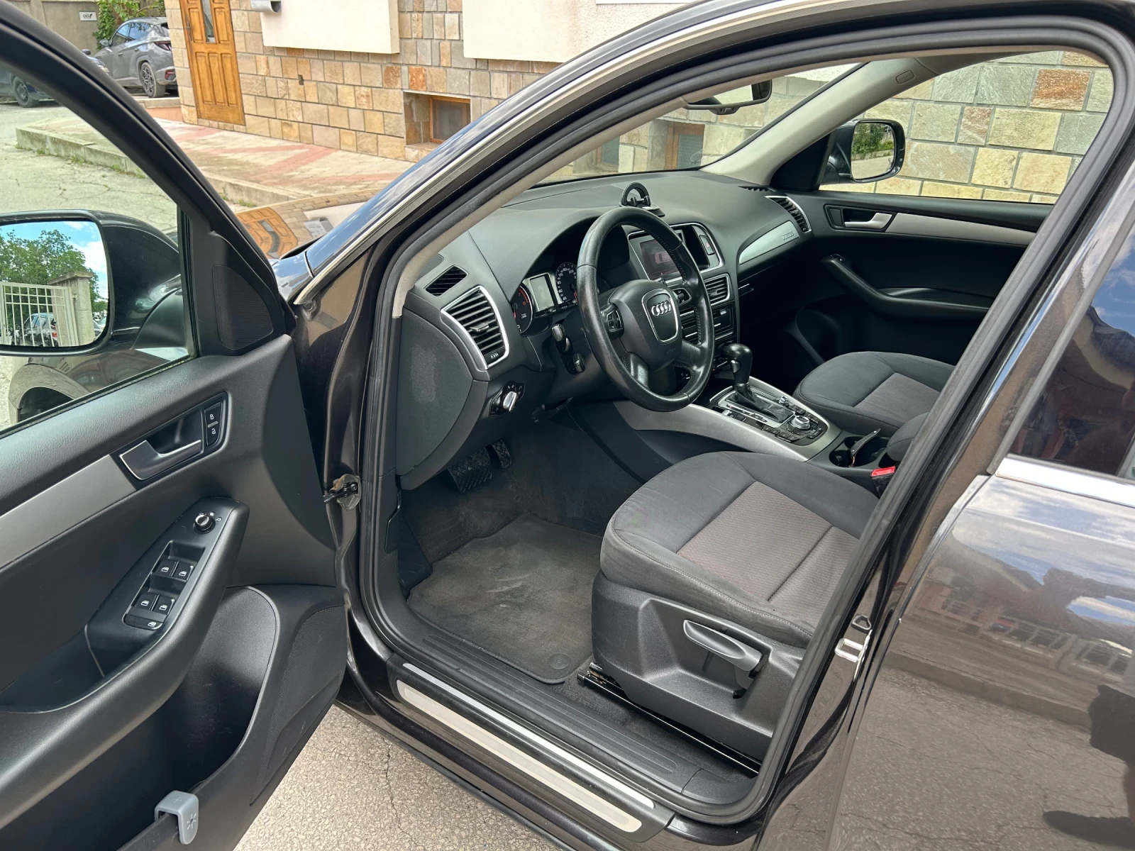 Audi Q5 2.0TFSI LED XENON , снимка 9 - Автомобили и джипове - 55191940