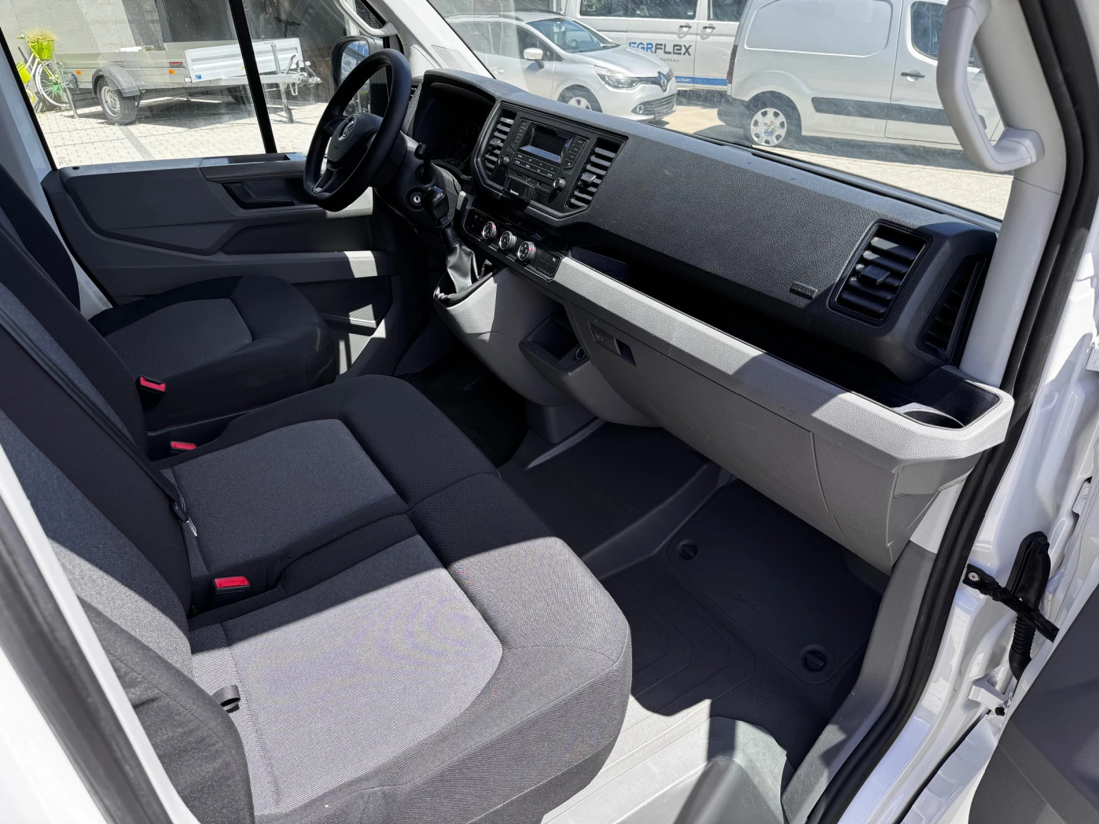 VW Crafter 2.0TDI Хладилен + Клима Euro 6 - изображение 7