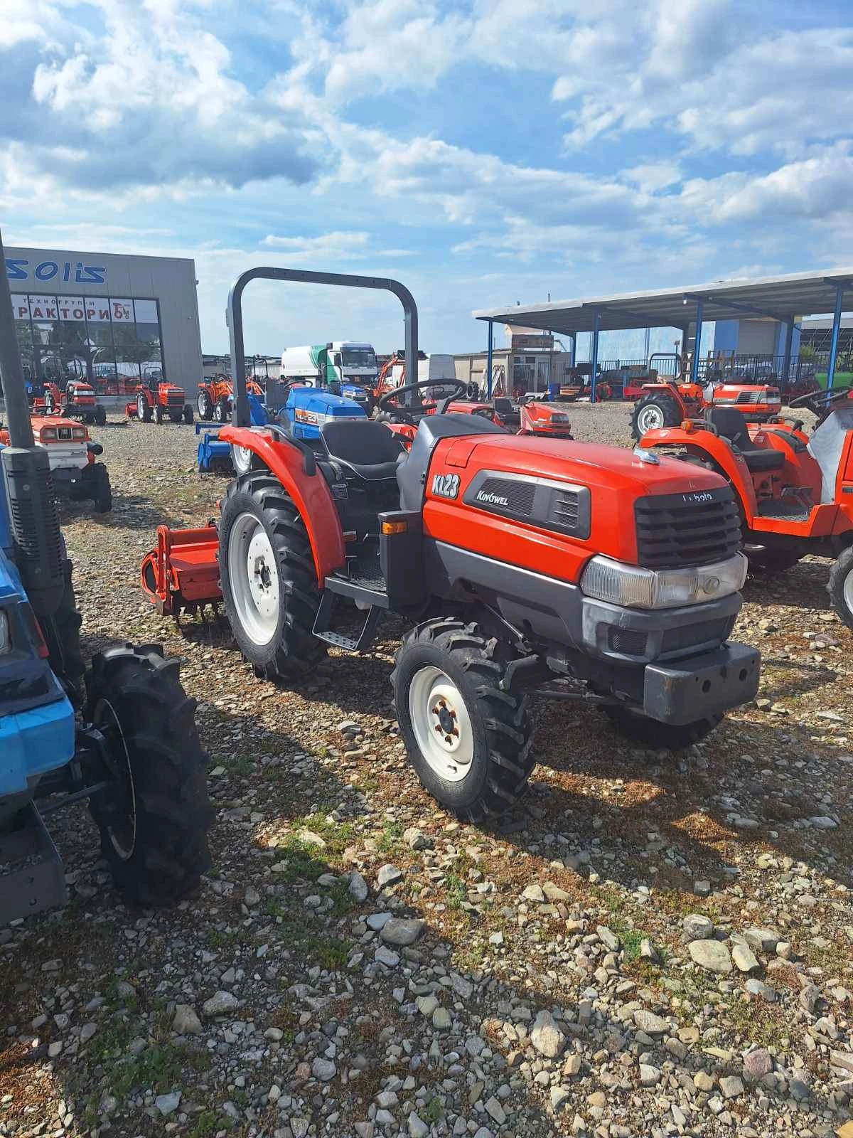 Трактор Kubota Саки агро Сливен , снимка 2 - Селскостопанска техника - 54616830