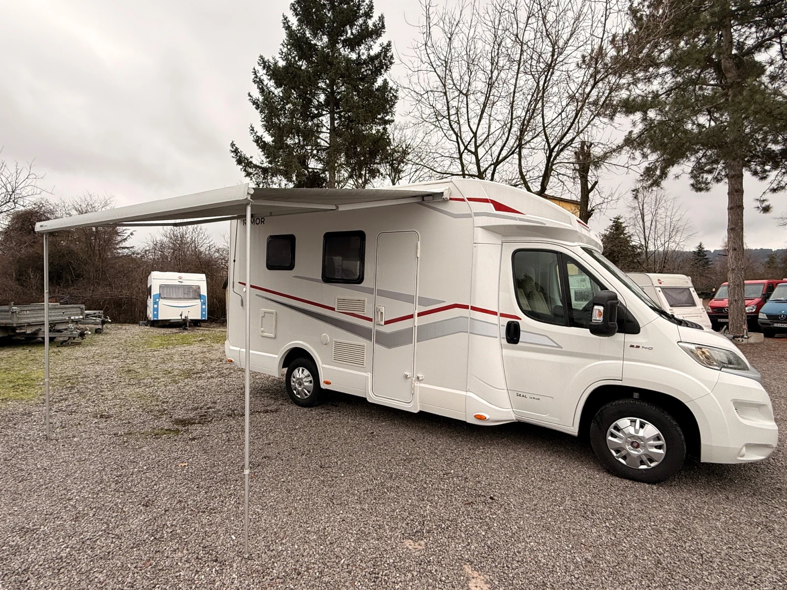 Кемпер Rimor Seal 12 plus - изображение 2