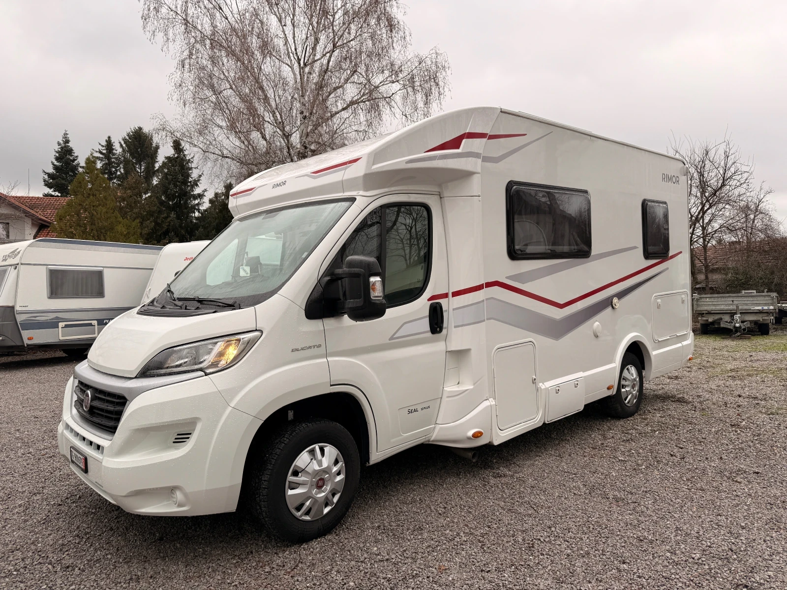 Кемпер Rimor Seal 12 plus - изображение 3