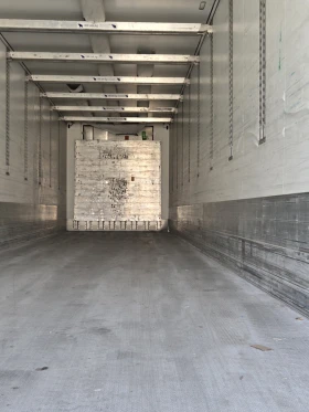 Полуремарке Schmitz SKO24, снимка 9