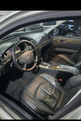 Mercedes-Benz E 320, снимка 10