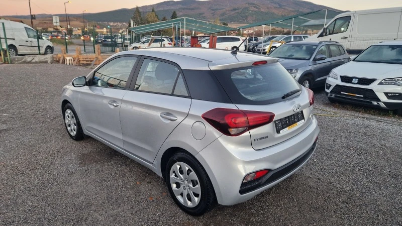 Hyundai I20 1.2i FACE-LIFT, снимка 4 - Автомобили и джипове - 43005710