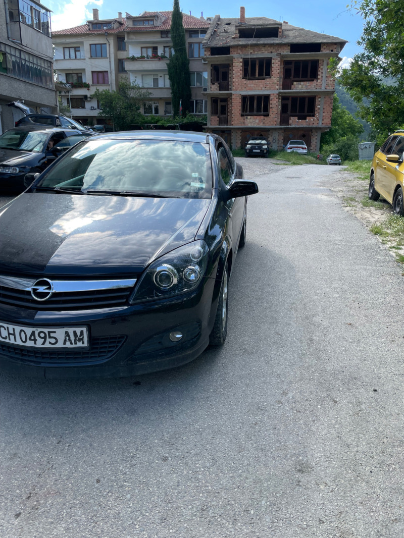 Opel Astra H GTC, снимка 2 - Автомобили и джипове - 46038377