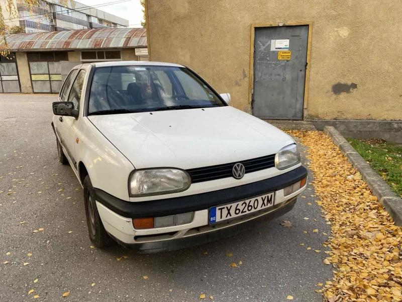 VW Golf, снимка 10 - Автомобили и джипове - 48353174