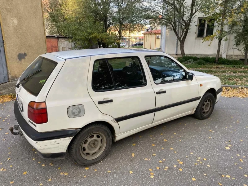 VW Golf, снимка 11 - Автомобили и джипове - 48353174