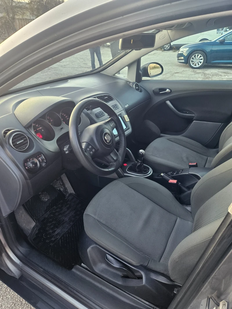 Seat Altea 1.9 tdi, снимка 4 - Автомобили и джипове - 48494358