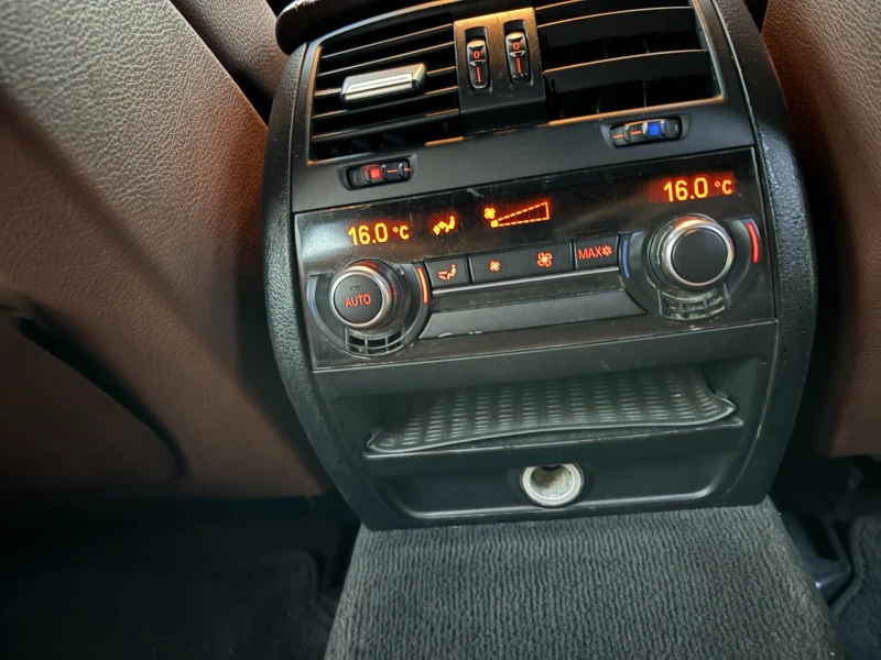 BMW 520, снимка 12 - Автомобили и джипове - 52440154