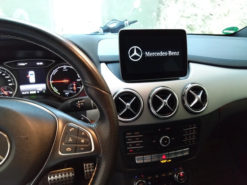 Mercedes-Benz B 250, снимка 12 - Автомобили и джипове - 52462599