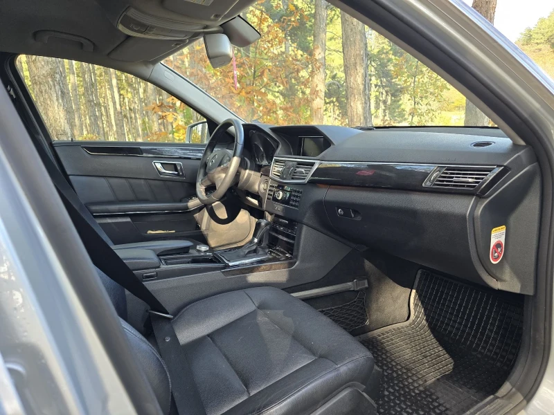 Mercedes-Benz E 250, снимка 11 - Автомобили и джипове - 52351345