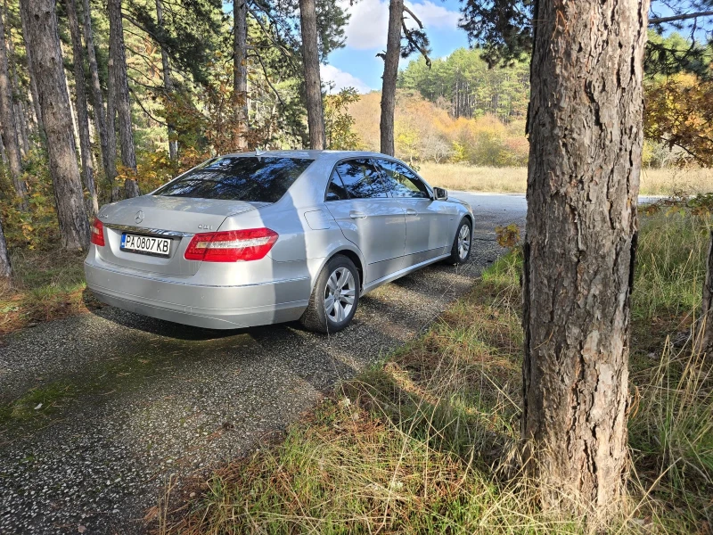 Mercedes-Benz E 250, снимка 8 - Автомобили и джипове - 52351345