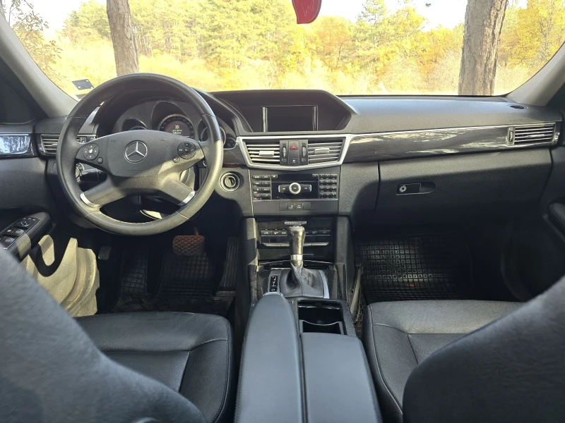 Mercedes-Benz E 250, снимка 10 - Автомобили и джипове - 52351345