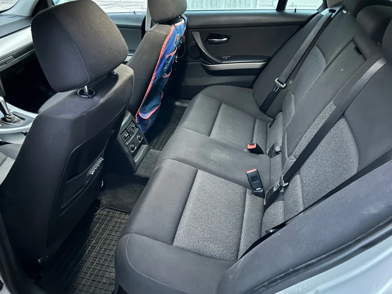 BMW 320 320d, снимка 5 - Автомобили и джипове - 52594208