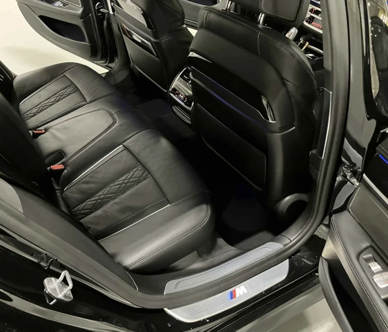 BMW 750 750I M-paket xDrive -Headup-Harman Kardon , снимка 12 - Автомобили и джипове - 52796242