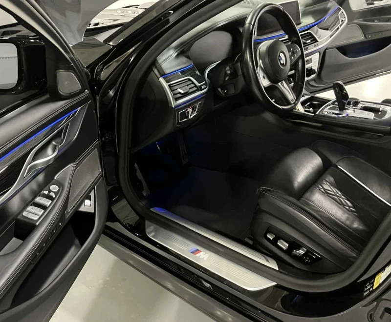 BMW 750 750I M-paket xDrive -Headup-Harman Kardon , снимка 10 - Автомобили и джипове - 52796242