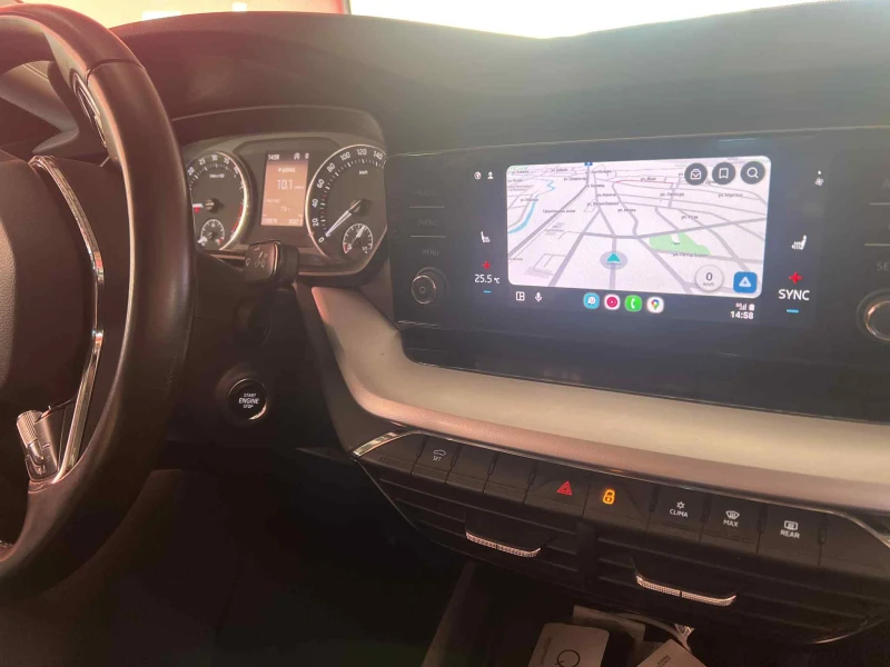 Skoda Octavia 2.0 TDI DSG, снимка 7 - Автомобили и джипове - 52922374