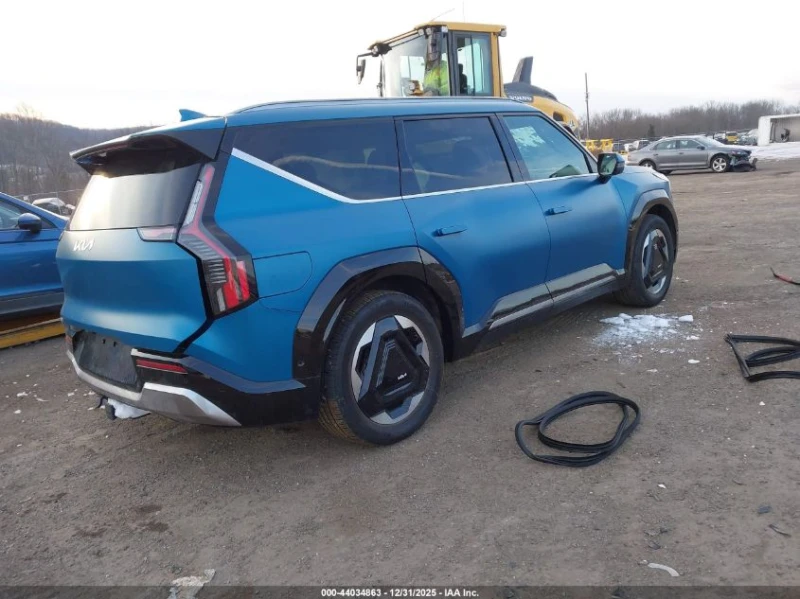 Kia EV9 Land, снимка 4 - Автомобили и джипове - 53358135