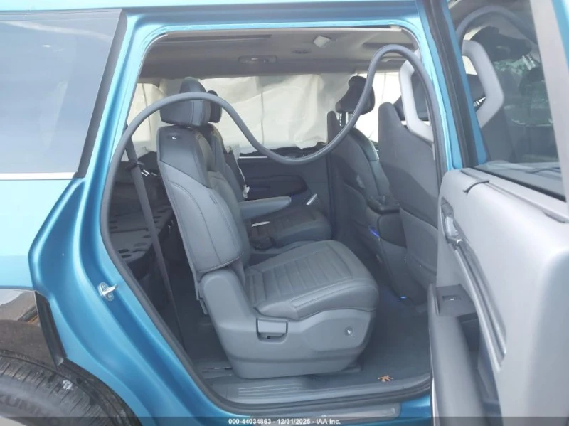 Kia EV9 Land, снимка 8 - Автомобили и джипове - 53358135