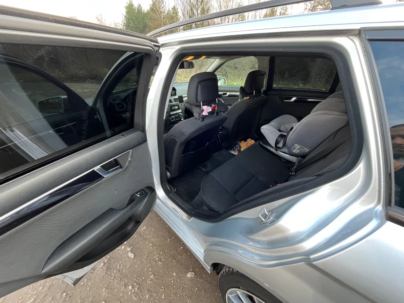 Mercedes-Benz C 200 C220, снимка 12 - Автомобили и джипове - 53423819