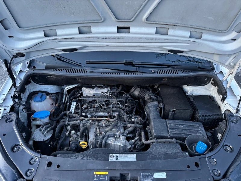 VW Caddy 2.0TDI, снимка 14 - Автомобили и джипове - 53572333