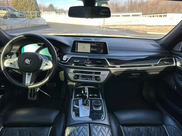 BMW 750 m-sport, снимка 8 - Автомобили и джипове - 48893174