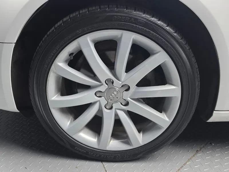 Audi A4 2.0 TDI Dynamic, снимка 5 - Автомобили и джипове - 53267603