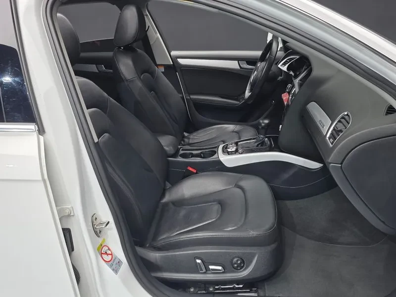 Audi A4 2.0 TDI Dynamic, снимка 11 - Автомобили и джипове - 53267603