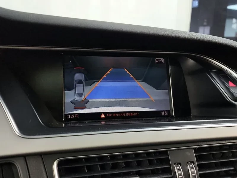 Audi A4 2.0 TDI Quattro, снимка 15 - Автомобили и джипове - 54143332