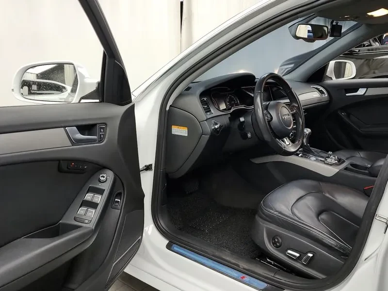 Audi A4 2.0 TDI Quattro, снимка 10 - Автомобили и джипове - 54143332