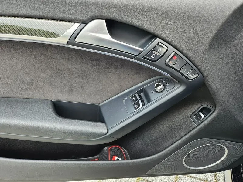 Audi A5 2.0 Quattro, снимка 8 - Автомобили и джипове - 54551476