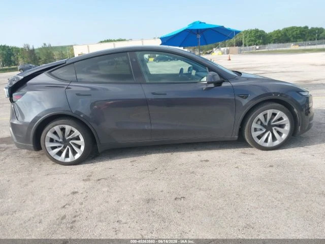 Tesla Model Y Long Range* Dual Motor* ПОДГРЕВ* ОБДУХВАНЕ* ПАНОРА, снимка 12 - Автомобили и джипове - 55735514