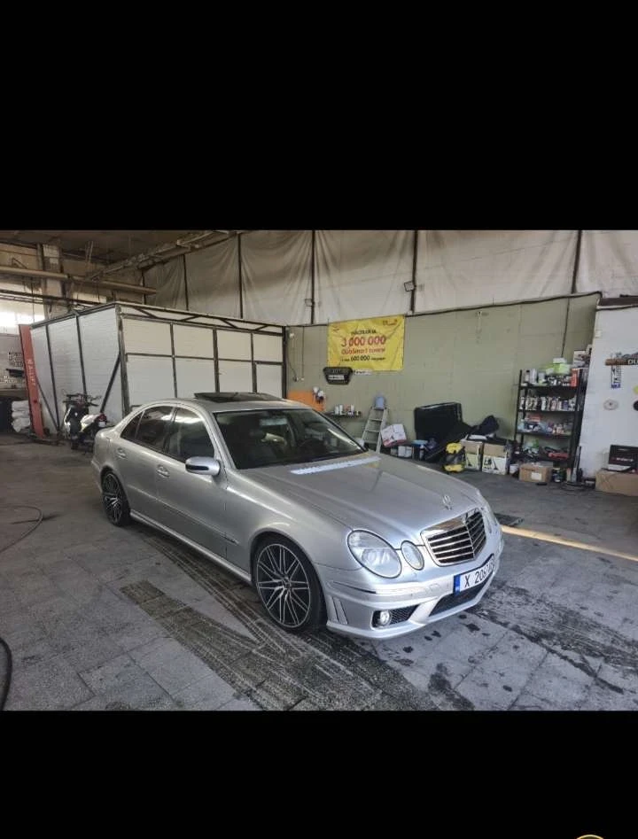 Mercedes-Benz E 320, снимка 3 - Автомобили и джипове - 56042688