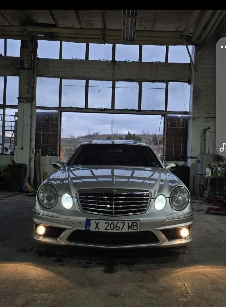 Mercedes-Benz E 320, снимка 4 - Автомобили и джипове - 56042688