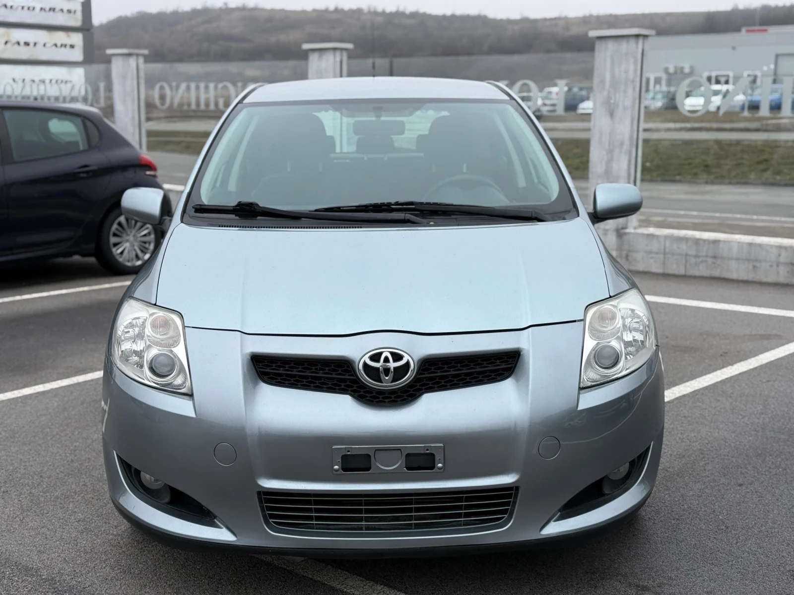 Toyota Auris 1.4d4D * 6 СКОРОСТИ * ТОП * ЛИЗИНГ* , снимка 1