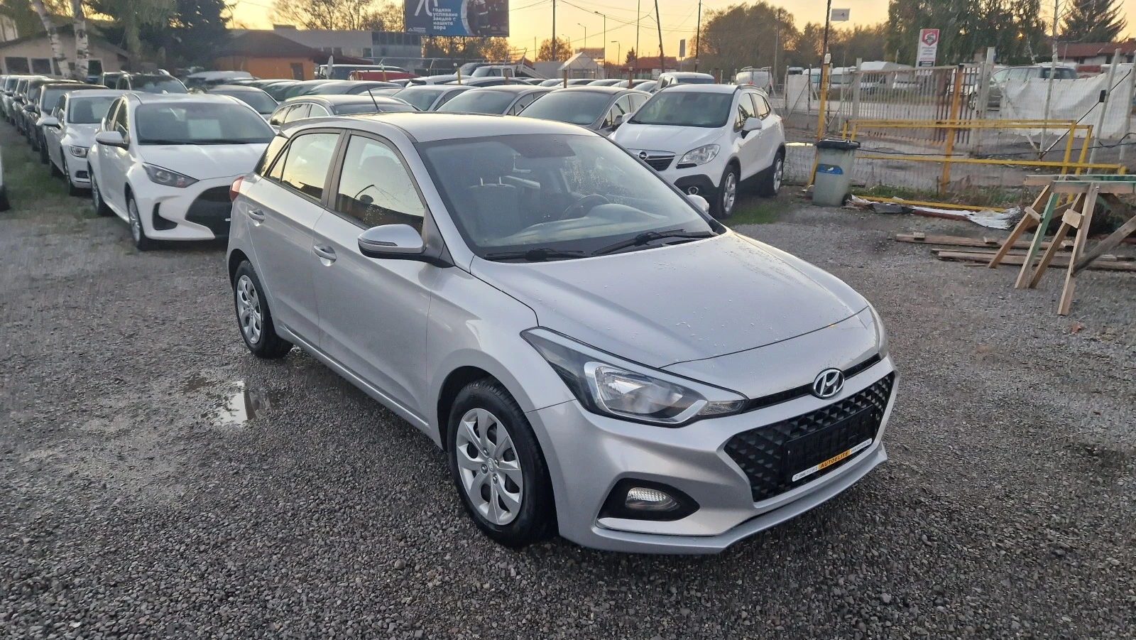 Hyundai I20 1.2i FACE-LIFT - изображение 2