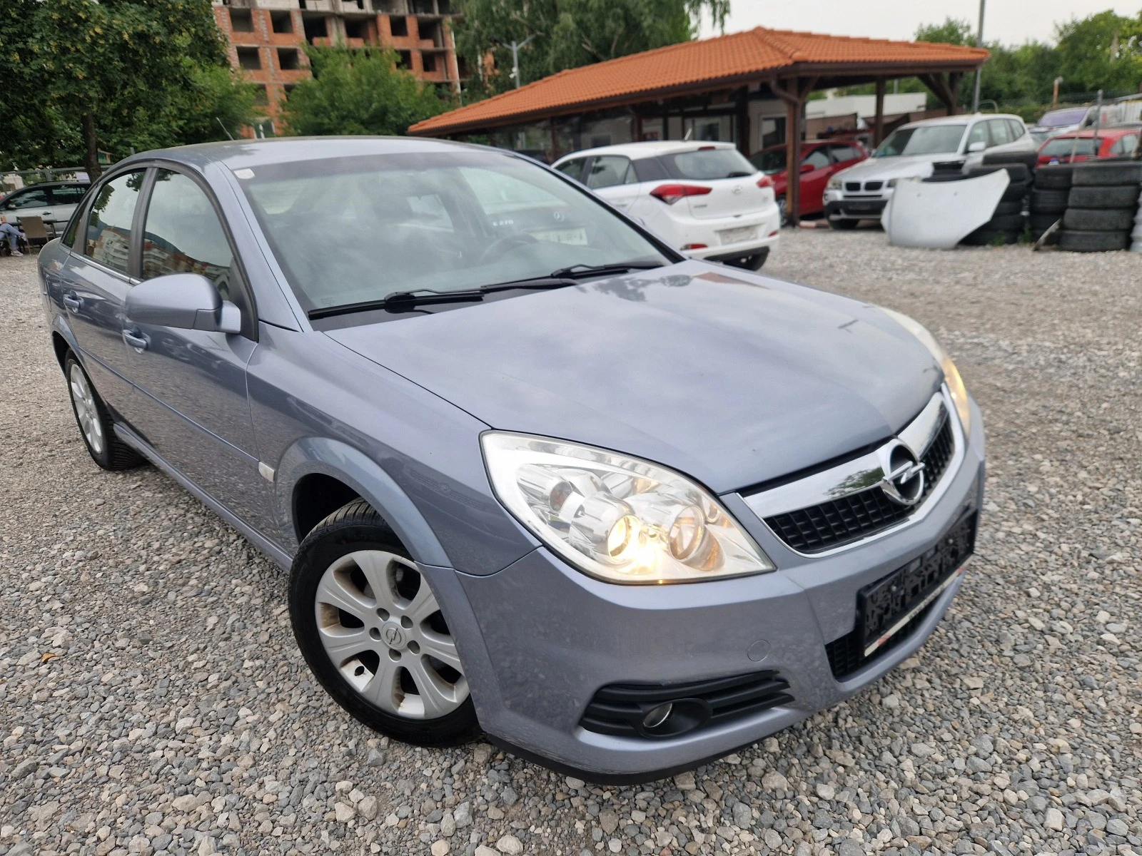 Opel Vectra 1.6i FACE - изображение 2