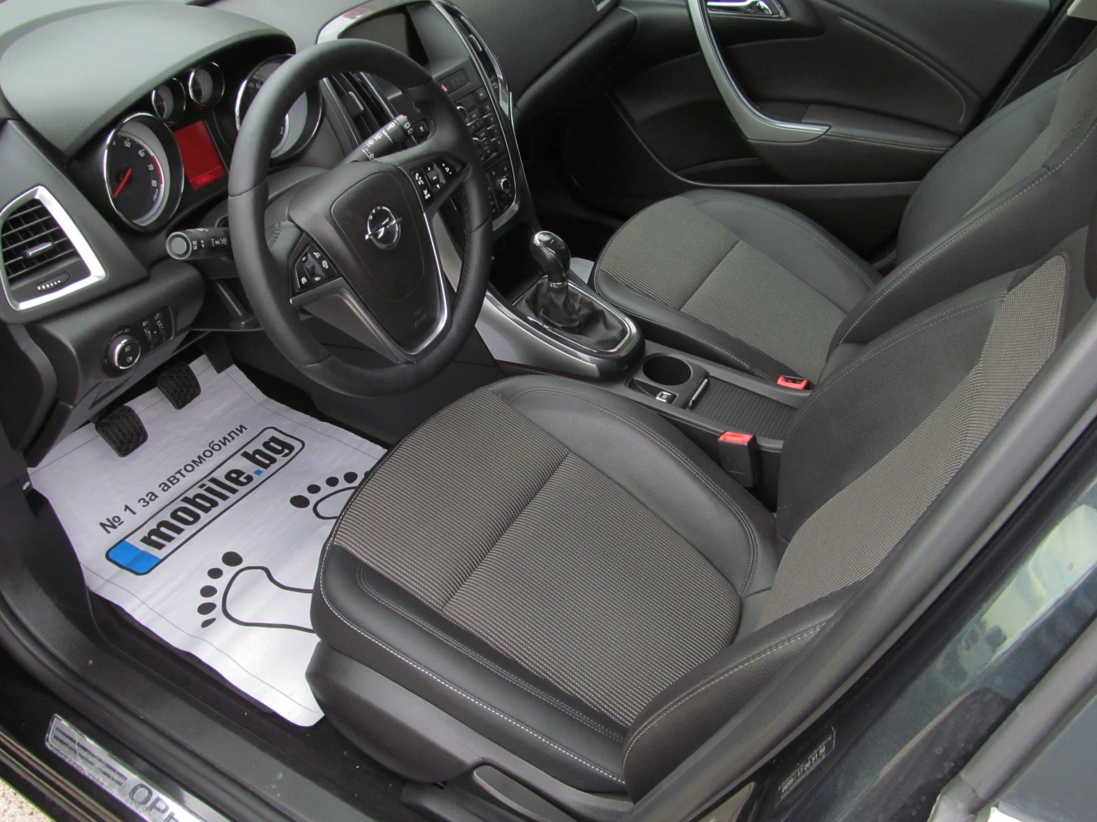 Opel Astra 1.4БЕНЗИН/TURBO/6 скорости - изображение 10